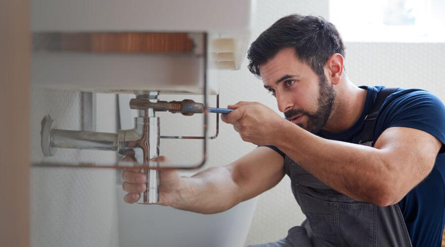 Faucet cartridge replacement in Mount Holly, AR